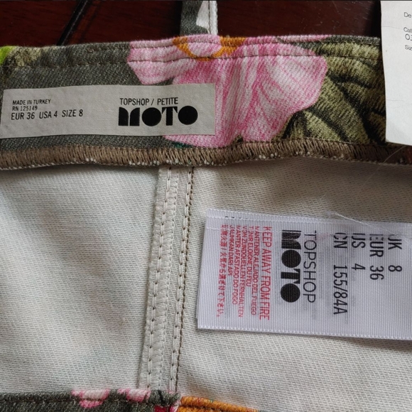 **SOLD!** 🍀NWT, Topshop Moto bustier, Top style corset, top corset style. Small - Picture 3 of 6